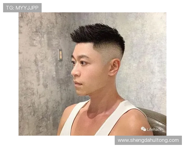 外国男足球明星的时尚发型解析与潮流趋势探讨