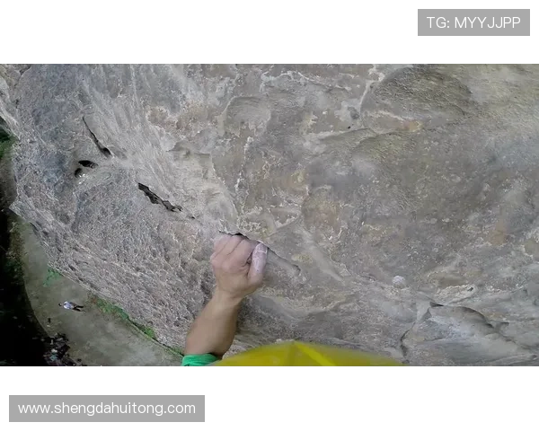 广州攀岩队中路突破战术解析与实战应用探讨