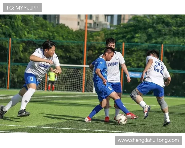 广州足球队的崛起与挑战：探寻球队背后的力量与未来发展之路