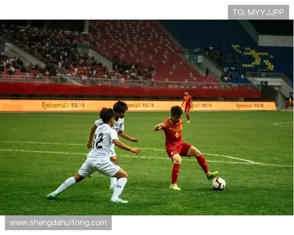 广州足球队转型之路：从传统强队到现代足球新标杆的深度解析