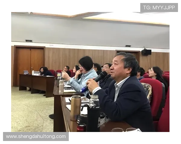 成都羽毛球队意识争议引发热议球员表现与团队精神的深度探讨